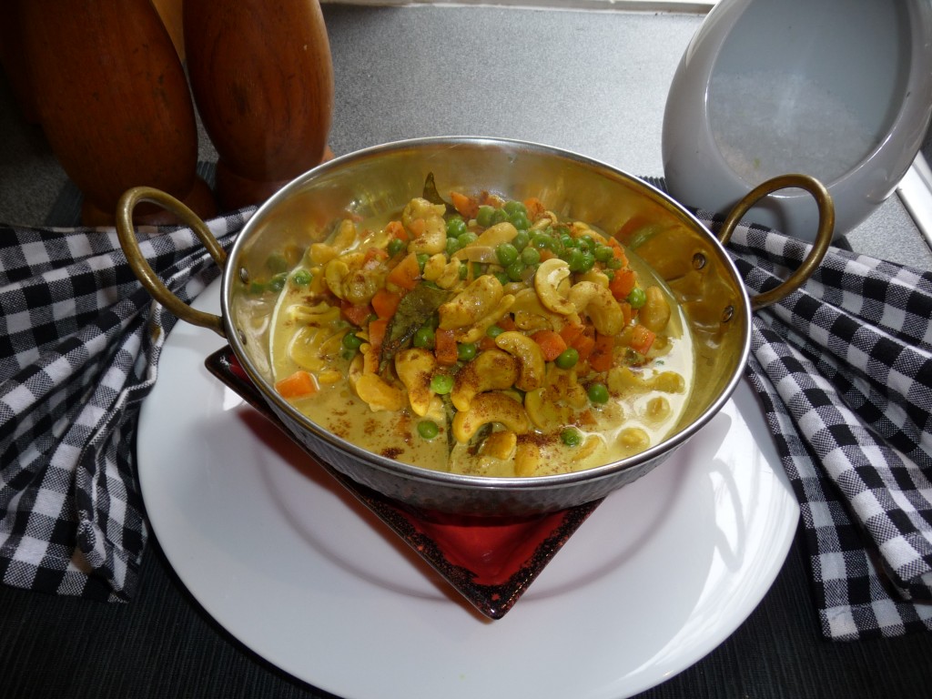 cashew pea curry