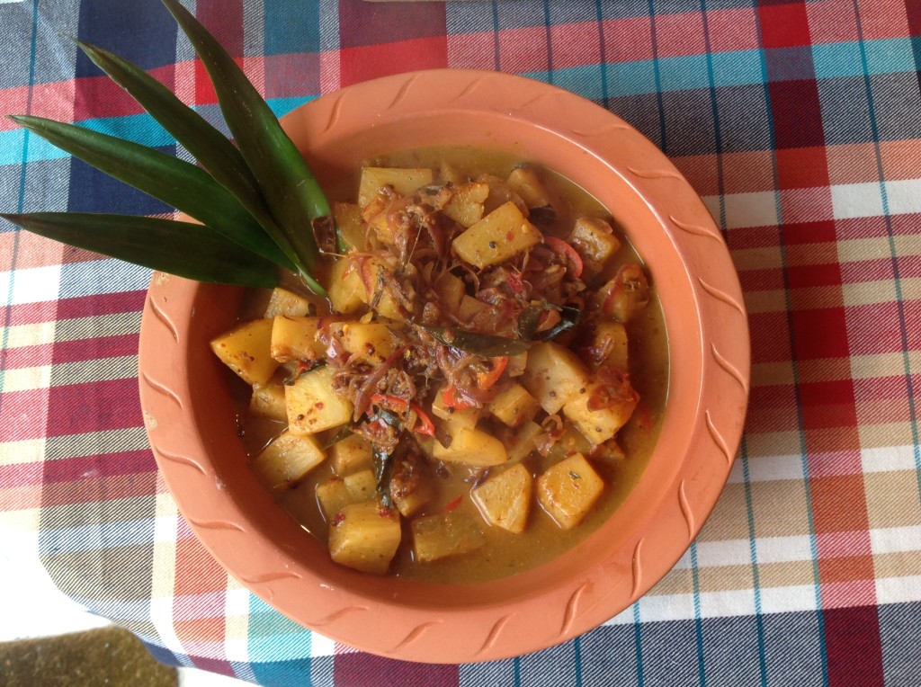 pineapple curry dish